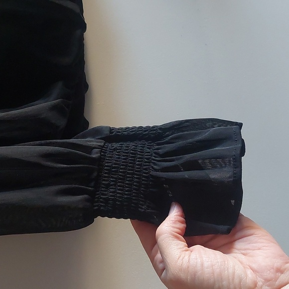 Express New Chiffon Ruffle Sleeve Blouse Black Medium - Picture 6 of 9